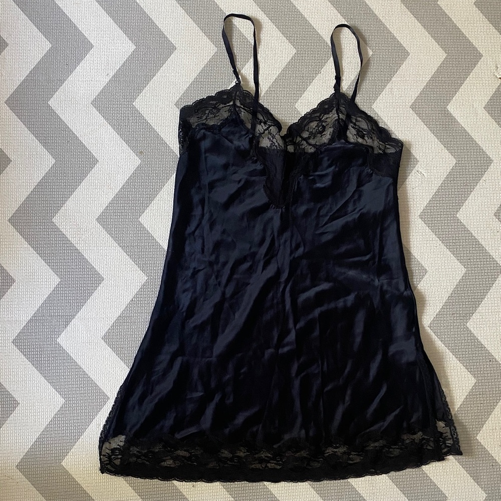 Barbizon Elegant Black Lace Trim Nightgown Sleepwear Size 38 / Preowned